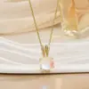 Collar de Acero de Titanio de Lujo Ligero de Gama Alta para Mujer Diseño de Nicho Cadena Sexy de Perla para Clavícula Accesorios de Moda Versátiles Venta al por Mayor