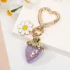 Llavero Colgante de Fresa Artificial Tridimensional Lindo Colgante de Joyería para Mochila Estilo Girly Colgante de Regalo Creativo de Moda