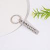 Llavero de regalo moderno para hombres y mujeres, pequeño y creativo colgante de joyería para parejas, llavero largo con letras láser