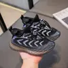 Novos Sapatos de Malha Fly com Solado Macio Antiderrapante para Crianças Primavera e Verão 2025 Sapatos de Coco para Meninas Malha Respirável Sapatos Casuais para Meninos