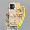 Peluche de oso adecuado para Apple 17ProMax, funda de teléfono de dibujos animados para iPhone16PM, linda funda de teléfono con soporte para niñas 14/15