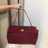 Bolsa de couro legítimo Rodeo para axila, couro bovino com textura de camurça, design estruturado e tridimensional, adequada para o trajeto diário, exala um toque de luxo e oferece grande capacidade - uma bolsa tote feminina