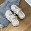 Zapatos Deportivos de Malla Hueca Transpirables para Mujer 2026 Primavera y Verano Nuevos Versátiles que Aumentan la Altura Antideslizantes para Senderismo Casual Zapatos de Mujer