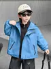 Conjunto de dos piezas cortavientos para niño de primavera y otoño, Chaqueta con capucha elegante y moderna estilo coreano para niños, Ropa de moda para bebé
