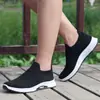 Zapatos de Hombre Transfronterizos Verano 2025 Zapatos Tipo Calcetín Slip-On Antideslizantes para Exteriores Zapatos Perezosos para Conducir Moda Tendencia Zapatos de Papá
