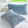 Funda de Almohada Cuadrícula Pequeña con Tira de Terciopelo Tafetán de Gama Alta, un Par de Fundas de Almohada para el Hogar para las Cuatro Estaciones que Son Resistentes a las Manchas, No Hacen Bolitas y No Sueltan Pelusa