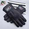 Guantes de cuero con forro polar para abrigar Pantalla táctil Negros Para ciclismo Tres líneas Para hombre y mujer Invierno Guantes de PU Puño con pelo en V Regalos Puesto callejero