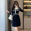 Vestido suéter de tricô elegante, estilo coreano, suave e feminino, vestido preto pequeno estilo Hong Kong, estilo francês para baixinhas