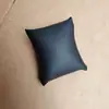 Fábrica em estoque atacado relógio pequena almofada couro PU pelúcia conta pulseira fleece bolsa de exibição fixa bolsa de almofada caixa de relógio almofada