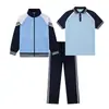 Uniformes Escolares de Primavera e Outono para Alunos do Ensino Fundamental, Conjunto Esportivo de Manga Longa, Conjunto de Três Peças para Alunos do Ensino Fundamental II e Ensino Médio, Uniforme Estilo Universitário, Uniforme de Turma para o Verão