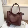 Bolsa de Grande Capacidade 2026 Nova Tendência Versátil Nicho Bolsa de Ombro com Toque de Luxo, Bolsa Grande para Estudantes e Bolsa Tote para o Dia a Dia