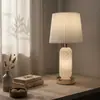 Lámpara de Mesa Moderna Minimalista Plegada, Lámpara LED de Mesita de Noche Estilo Nórdico, Lámpara de Mesa Decorativa para Dormitorio y Sala de Estar, Carga por Puerto C