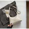 Bolsa Pequena Moderna Retro de Luxo para Mulheres Verão e Inverno Nova Moda 2026 Bolsa Transversal de Ombro Único Sob o Braço Bolsa Bolinho