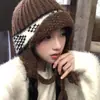 Gorro de Lana Tejido Jacquard Retro Fair Isle para Mujer en Otoño e Invierno, Protección Cálida para los Oídos, Ciclismo al Aire Libre, Protección contra el Frío, Versátil Gorro Lei Feng