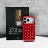 El diseño del sofá con estampado de lunares es adecuado para fundas de teléfono iPhone 16 Pro Max, y es un diseño nuevo y minimalista para la serie Apple 17, con una carcasa rígida.