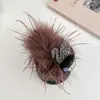 Popular Presilha de Cabelo Cisne com Pena Preta e Strass, Textura Fofa, Presilha Superior Super de Conto de Fadas para Rabo de Cavalo Alto e Parte de Trás da Cabeça