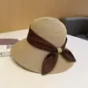 Estilo Elegante de Dama ~ Chapéu de Sol de Palha Respirável com Aba Larga, Proteção Solar, Cúpula e Gravata Borboleta Elegante