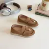 Zapatos de Cuero Versátiles Estilo Retro Casual con Borlas para Niñas Verano 2025 Nuevos Zapatos de Suela Suave Mocasines sin Cordones para Niños