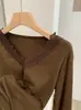 KEKEZOON Camiseta de manga larga básica de color liso, cálida y versátil, con cuello en V y ribete de encaje, forro polar de doble cara 8801