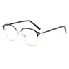 Gafas de Estilo Business Casual con Bloqueo de Color, Detalle de Remaches, Bloqueo de Luz Azul, Sin Receta Médica, Versátiles para la Oficina, Sin Receta Médica Wm69172