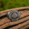 Anillo triángulo tallado estilo europeo y americano moda personalidad aleación cruz anillo para hombre joyería en stock al por mayor