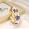 Bestseller transfronteiriço na Europa e América: Pulseira de design irregular em blocos de cores esmaltadas retrô criativas com design de bambu ondulado boêmio