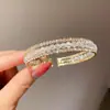Pulseira Redonda de Aço Titânio Totalmente Cravejada em Diamante Estilo Francês, Pulseira Simples e Fashion de Luxo Leve, Senso de Design, Joia Versátil e Única para Públicos de Nicho
