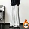 Calças Pretas Masculinas Outono Inverno Outdoor Largas de Perna Reta Calças de Moletom Estilo Americano Esportivas Listradas Largas Emagrecedoras Com Pelúcia Interna Calças Casuais