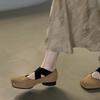Versión de piel de oveja ~ estilo nacional moderno nuevo estilo chino alta textura punta cuadrada Joker francés commuter ol tacón grueso zapatillas de ballet mujer