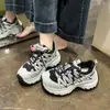 Zapatos de plataforma gruesa para mujer, nueva colección otoño/invierno 2026, estilo retro versátil, que aumentan la altura, ligeros, parte superior de malla, hacen que los pies se vean más pequeños, zapatillas casuales