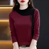 Camiseta elegante DeRong para primavera y otoño, top elástico de moda, casual y versátil, camiseta básica rejuvenecedora para madres