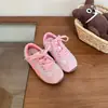 Zapatillas para niñas 2026 otoño nuevo estilo dulce y geniales retro zapatos Birkenstock, zapatos casuales versátiles para la escuela que no hacen sudar los pies, zapatos de entrenamiento alemanes