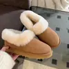 Nuevos zapatos festivos sin cordones para otoño e invierno, botas de nieve afelpadas y engrosadas para mujer, hechas de piel de oveja y lana, cálidas y antideslizantes botas de algodón para mujer