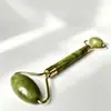 Rodillo de Jade Rosa Natural de Doble Cabeza Masajeador de Belleza para Masaje y Cuidado de la Salud, Suministro Directo del Fabricante