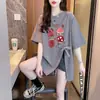 Camiseta de Algodón Puro Estilo Coreano con Graffiti de Longitud Media y Abertura para Mujer con Tirantes de Lazo Personalizados para Barriga Grande mm Tops que Cubren la Barriga Sueltos