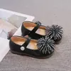 Zapatos de Princesa para Niñas Pequeñas 2026 Otoño Nuevos Zapatos Pequeños de Cuero Finos Pedrería Lentejuelas Fuegos Artificiales Suela Suave Zapatos de Princesa de una Sola Pieza Versátiles Modernos