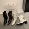 Encuentro de Primera Temporada 2026 Nuevas Botas de Otoño Individuales Cuero Retro Hebilla Pantalones de Media Pantorrilla