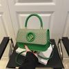 Bolso de Mujer Francés Transfronterizo con Solapa 2025 Nuevo Sentido de Alta Gama Bolso de Hombro Cruzado Bolso de Mano Embolsado Bolso Cuadrado Pequeño Moda