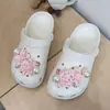 2025 Novos Sapatos com Furos Acessórios para Sapatos Shopping Center Mesma Tendência Sapatos Flores Zhibixing Fivela de Sapato Acessórios para Sapatos Flores de Sapato de Alta Qualidade