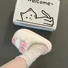 Pantufas de pelúcia macias e fofas em formato de porco com laço rosa tridimensional, de algodão, para mulheres, uso doméstico outono e inverno 2026, com sola grossa, antiderrapantes, de bico fechado e peludas