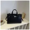 Bolsa de Mano de Lujo Ligero de Comercio Exterior para Mujer, Nueva, Pequeña, de Nicho, Bolso Tote Retro, Bolso de Hombro Cruzado Versátil y de Moda