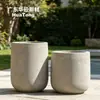 Fabricante de vasos de cimento UHPC, espessados e resistentes à geada, para vias municipais e floreiras externas, feitos sob medida em tamanhos não padronizados