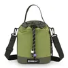 Bolso cruzado nuevo de nailon multifuncional y elegante con un diseño moderno de bloques de color y mini bolsa para teléfono