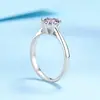 Comercio electrónico transfronterizo suministro directo plata de ley s925 Zhou Jia seis garras 1/2 quilate moda ins clásico anillo de compromiso diamante Moissan