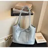 Bolsa Tote Popular para Outono e Inverno 2025 Novo Modelo de Luxo com Laço Bolsa de Ombro para o Dia a Dia Bolsa Tote de Grande Capacidade para Mulheres