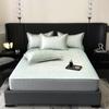 Set de Tres Piezas de Colchoneta de Seda de Hielo con Estampado Digital Clase A Verano Engrosado Antibacterial Lavable Lujo Ligero Sombrero de Cama Colchoneta para Aire Acondicionado