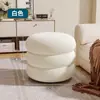 Banqueta Pequena na Cor Creme para Uso Doméstico, Banqueta da Moda, Banqueta Baixa para Sala de Estar, Banqueta de Sofá, Almofada de Assento de Lã de Cordeiro, Banqueta para Trocar de Sapatos