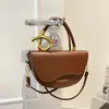 Bolsa Pequena Design de Nicho Sela Feminina Nova Coleção Primavera/Verão 2026 Estilo Coreano Bolsa de Ombro Único com Corrente Bolsa Transversal Fashionável de Axila