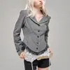 Abrigo corto de estilo sexy de chica caliente con estampado a cuadros vintage americano para mujer, con un ajuste entallado que ciñe la cintura y pantalones cortos con diseño de dobladillo de encaje