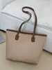 Bolsa Maillard Estilo Nuevo 2026, Bolso de Hombro Casual Retro de Gran Capacidad para Mujer de Gama Alta, Bolso Tote para Viajar